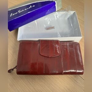 Vtg Lee Sands Burgundy Eel Skin Wallet Clutch Zipper Snap Multi Compartme
